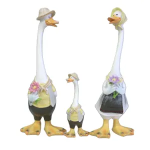 Lovely duck animal family resin crafts garden outdoor home decoration cartoon ornaments figurine painting for children