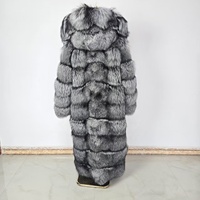 Nouveau Manteau Long en Fourrure de Renard Argenté Épais et Tendance 2025 avec Capuche