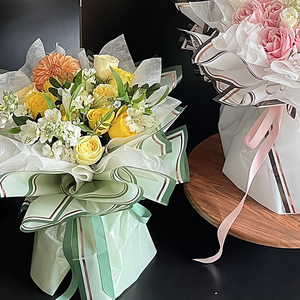 2025 nuevo ramo de papel de regalo de flores con línea dorada, ramo Floral impermeable, suministros de <span class=keywords><strong>floristería</strong></span> de papel, papel de embalaje - Product Image 6