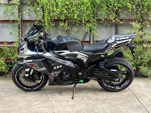 Moto sportive à essence Suzuki GSX1000RR d'occasion - 1000-1500cc Vitesse maximale >80 km/h - Product Image 6