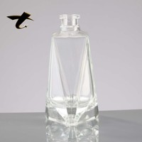 Bouteille de boisson en verre carrée de luxe personnalisée de 750 ml à fond plat pour le brandy, le whisky, le rhum, la tequila au meilleur prix