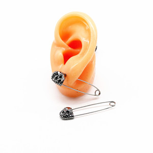 Pendientes de acero de titanio con forma de calavera y esqueleto de Yunnique para fiestas, joyería de moda - Product Image 2