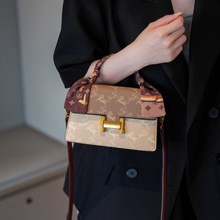 Nouveau <span class=keywords><strong>Sac</strong></span> Carré Léger de Luxe Été 2026 pour Femme – <span class=keywords><strong>Sac</strong></span> à Bandoulière Polyvalent Haut de Gamme avec Chaîne - Product Image 4