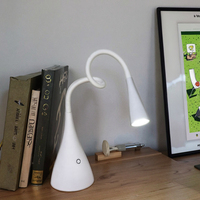 Lampe de table portable moderne pour chambres à coucher et salles de lecture, éclairage DC, lampe de table simple en aluminium avec commande tactile, abat-jour flexible