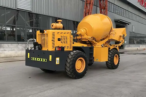 Camion malaxeur à béton autochargeur haute capacité HY200, poids net 6000 kg, pour les entreprises de location, structure de châssis robuste - Product Image 4