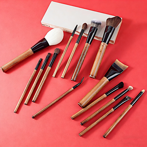 ชุดแปรงแต่งหน้าขนแพะธรรมชาติพรีเมียม ขายส่ง รับทำโลโก้ แปรงแต่งหน้าขนม้าด้ามไม้ นุ่มพิเศษ - Product Image 2