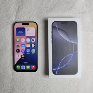 Teléfono Inteligente 5G de 6.3 Pulgadas, 16 Pro, 128GB/256GB, 8GB RAM, Versión Estadounidense, Calidad A+, con un Año de Garantía Remota - Product Image 1