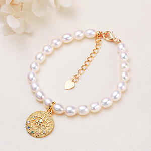 Bracelets de charme minimalistes rétro pour femmes, petite niche, perle d'eau douce authentique avec zircon incrusté de cuivre de Zhuji - Product Image 1