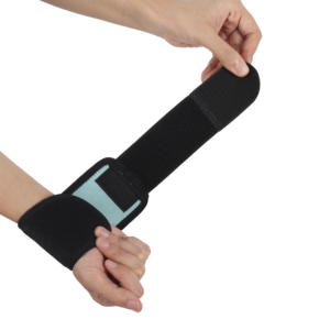 Fascia Stabilizzatrice Regolabile per il Polso per il Sollievo del Tunnel Carpale e il Supporto dei Tendini Durante l'Allenamento in Palestra e il <span class=keywords><strong>Lavoro</strong></span> d'Ufficio - Product Image 2