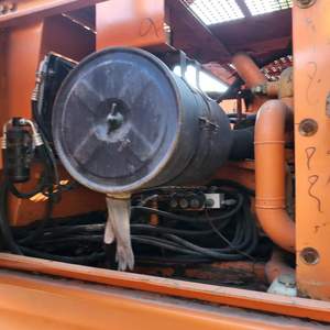 Excavatrice sur chenilles d'occasion DOOSAN DH420LC, modèle 2017, 42 tonnes, moteur et pompe, équipement de construction - Product Image 5