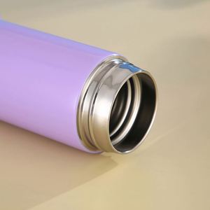 Bouteille d'eau intelligente avec rappel de consommation d'eau, affichage de la température LED sur le couvercle, thermos sous vide - Product Image 3