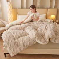 Couverture matelassée en flanelle 3 couches pour l'hiver et l'automne, motif festif en microfibre épaisse, taille lit, couette en peluche – Vente en gros