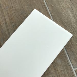 Haute qualité 100x300mm 4x12 pouces blanc pur mat Surface unie bord pressé cuisine et salle de bain carreaux et carreaux muraux en céramique - Product Image 3
