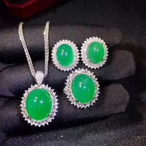 Middle East bridal wedding gemstone diamond jewelry 18k gold natural green emerald stud earring necklace pendant ring set