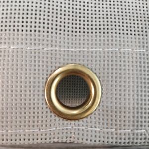 Tissu de maille de polyester enduit de PVC renforcé par bord cousu par boucle d'oeil de poulet en métal de déchirure élevée <span class=keywords><strong>pour</strong></span> la couverture et la clôture de camion - Product Image 1