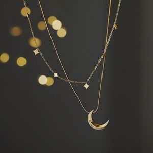 Nuevo Collar con Colgante de Luna de Acero Inoxidable, Joyería de Esmalte de Diseño Moderno para Aniversario - Product Image 4