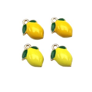 Colgantes con temática de frutas, dijes de aleación de zinc con forma de manzana, piña y fresa para hacer joyería DIY, accesorios unisex - Product Image 5