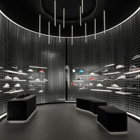 Étagère de présentation de chaussures en bois moderne, vitrine personnalisée pour baskets, pour la décoration intérieure des magasins de chaussures