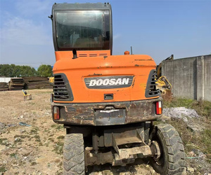 รถขุดล้อ DX60w ที่ใช้ในสภาพที่ใช้ DH150W-7 DH140W-7 DX60W DH60W 6ตันรถขุดล้อ - Product Image 4