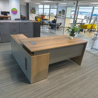 Bureau de direction moderne de luxe, mobilier en bois de haute qualité avec design extensible durable pour bureau à domicile