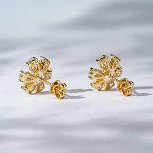 Prêt à Expédier Poire Cut Lab Diamants Boucles D'oreilles En Or Massif <span class=keywords><strong>Moulin</strong></span> À <span class=keywords><strong>Vent</strong></span> Lab Grown Diamonds 18k Or 2ct Boucles D'oreilles Stud Flower Design - Product Image 4