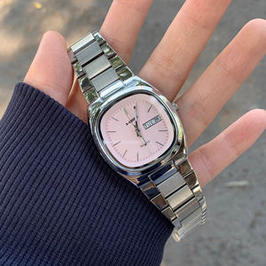 <span class=keywords><strong>Orologio</strong></span> da <span class=keywords><strong>Donna</strong></span> alla Moda con Cassa Irregolare Blu <span class=keywords><strong>Argento</strong></span>, Movimento al Quarzo, Acciaio Inossidabile, Impermeabile, Semplice con Calendario - Product Image 4