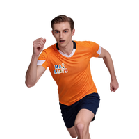 Maßgefertigte Fußballtrikots, Atmungsaktiv, Sublimationsdruck, Schnelltrocknende Technologie, Spielernummern und Teamlogos Verfügbar, Großhandel Kurzarm