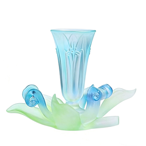 Set Tazza e Piattino in Cristallo Fatto a Mano con Motivo Orchidea, Tazza per Caffè e Tè Arabo Sfumata Blu, 35ml Regalo di Lusso - Product Image 1