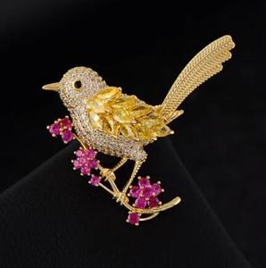 Broche de Casamento Elegante em Liga Banhada com Pérolas e Design de Dupla Flauta, Alfinete que Realça Seu Estilo, Corsage Luxuoso, Acessório Moderno - Product Image 1