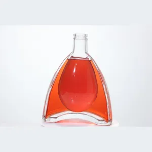 250毫升定制头骨形状的玻璃酒瓶伏特加制成玻璃瓶