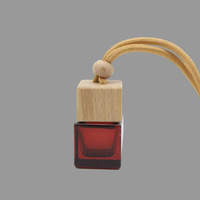 Diffuseur de parfum pour voiture en verre de forme carrée avec bouchon à vis en bois, logo personnalisé, 8 ml, dégradé noir givré