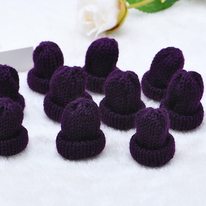 Mini-chapeau tricoté fait main, accessoire de bijouterie, forme ronde, objet d'art et de collection, artisanat - Product Image 2