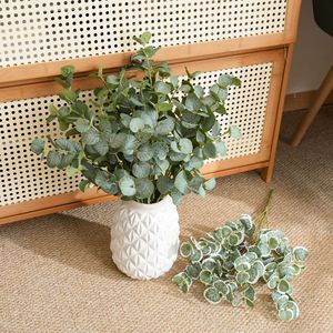 Plante artificielle CallaFloral Eucalyptus, blanc, vert, vert foncé, polyester, branche unique, décoration intérieure, artisanat, décoration de mariage - Product Image 4