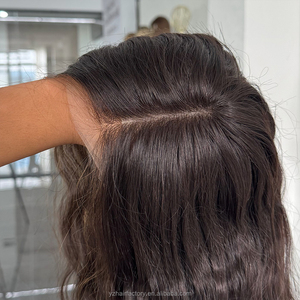 Perruque en cheveux naturels de haute qualité non traités, cheveux européens, couleur avec mèches, densité 130%, ondulée naturelle, perruque casher juive - Product Image 4