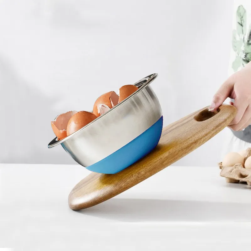 Atacado Engrossar Baking Serving Bowl Personalizado Não Silp Silicone Inferior Saladeira De Aço Inoxidável Com Corpo Marca De Aço