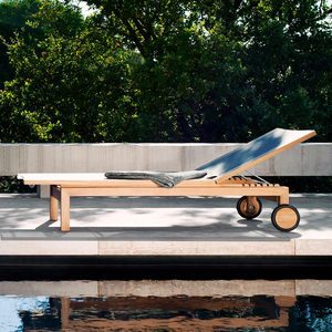 Canapé-lit d'extérieur avec table basse, lit de soleil individuel en teck imperméable pour jardin, inclinable et réglable, avec support métallique - Product Image 2