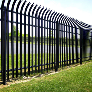 Oferta Especial: Valla de Seguridad de Metal Corrugado con Piquetes Soldados, Paneles de Acero con Parte Superior Curvada en Tubo Negro, Hermosos y a Buen Precio - Product Image 3