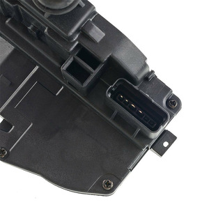 Actuador de Cierre Centralizado para Hyundai Elantra 2007-2010, Delantero Derecho, 81320-2H030, Tipo Botón - Product Image 4