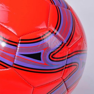 Balón de Fútbol de Cuero Personalizado para Entrenamiento Deportivo para Adultos, Marca Propia SB-0644, Talla 5, Ligero, Ecológico, para Exteriores - Product Image 3