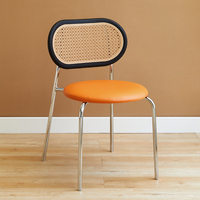 Chaises de salle à manger contemporaines de luxe haut de gamme, en plastique, avec coussin en mousse PU, empilables, imperméables, portables et écologiques