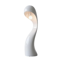 Lampadaire LED moderne et minimaliste en acier imprimé en 3D, lumière blanche neutre 4100K, IRC 80, étanche et dimmable pour usage en entrepôt