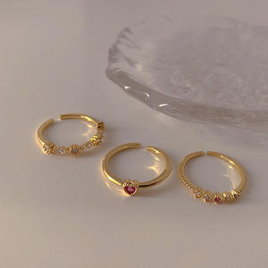 Boucles d'oreilles créoles en argent sterling 925 de haute qualité, design classique, avec pierres en zircon cubique colorées pour femmes - Product Image 4