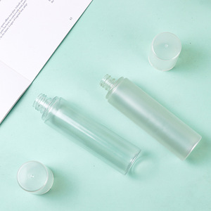 Botellas de plástico transparente para cosméticos, cilíndricas, con tapa a presión, capacidad personalizable para envasado de suero y loción. - Product Image 2