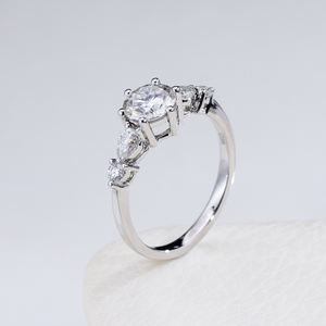 Anillo de diamantes cultivados en laboratorio de oro blanco de 9 quilates Messi Jewelry MSR-2023 para mujer - Product Image 2