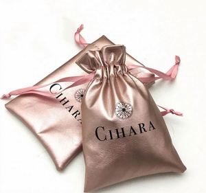 Sacs de rangement personnalisés imprimés multicolores en satin pour fers à boucler, sacs à cordon pour perruques et soins capillaires - Product Image 3