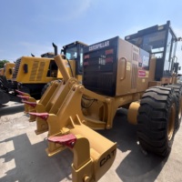 Niveleuse Caterpillar 140H d'occasion, 185 CV, lame de 12 pieds, ripper arrière, modèle 2024, 14700 kg, pour travaux routiers et maintenance, en bon état