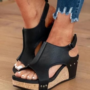 Sandali <span class=keywords><strong>con</strong></span> <span class=keywords><strong>Zeppa</strong></span> da Donna Sportivi in Pelle PU <span class=keywords><strong>con</strong></span> Punta Quadrata, Comodi, <span class=keywords><strong>con</strong></span> Chiusura a Fibbia, Traspiranti, <span class=keywords><strong>con</strong></span> Tacco Rialzato e Plateau - Product Image 1