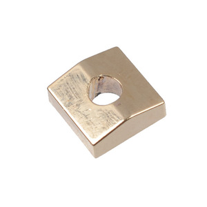 Bloques de presión para bloqueo de <span class=keywords><strong>cuerdas</strong></span> de guitarra, tuercas de trémolo, juego de cuñas y tornillos para guitarra eléctrica <span class=keywords><strong>Ibanez</strong></span> con doble trémolo, piezas de reparación al por mayor - Product Image 2