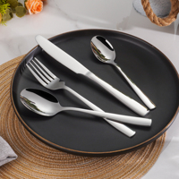 Vente en gros en vrac à bas prix de 4 pièces Couverts de fantaisie Ensemble de couverts en acier inoxydable Ensembles de couverts en argent pour cuisine Cadeau de fête