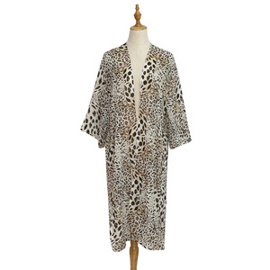 Chal Largo Reversible con Estampado de Leopardo para Mujer, de Poliéster, Elástico en Cuatro Direcciones, Absorbente de Sudor, de Secado Rápido, para Verano, Playa y Viajes - Product Image 1